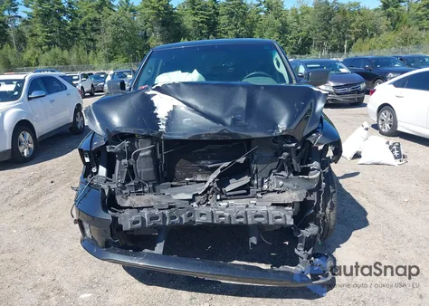 2017 Ram 1500 Express 4X4 6'4 Box z USA, uszkodzony, nr VIN 1C6RR7FT3HS840109